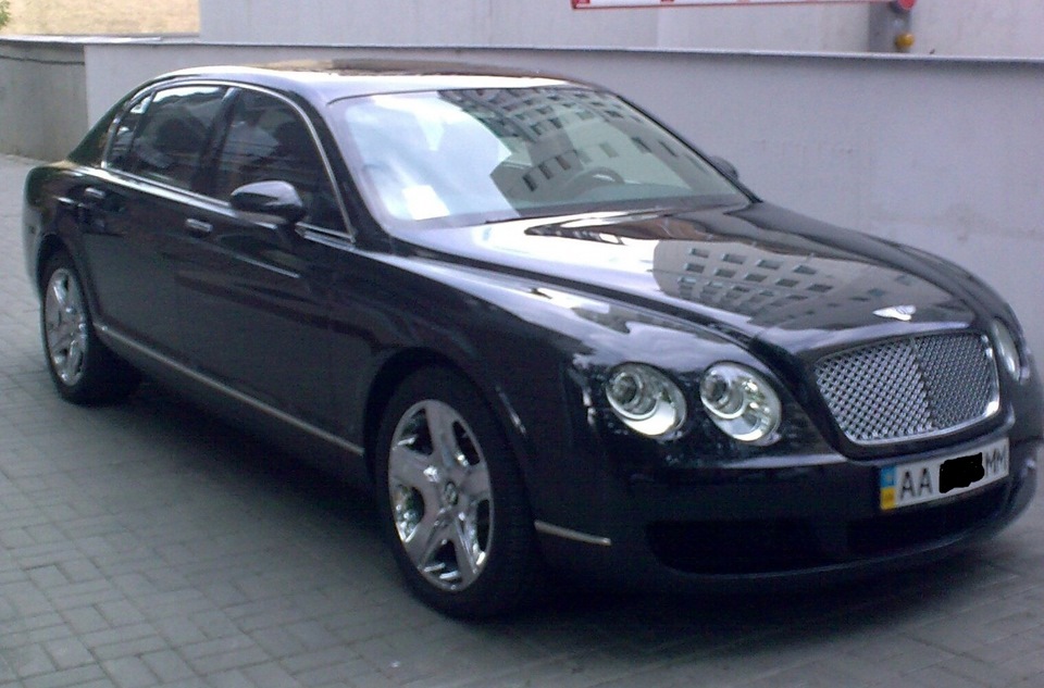 Bentley Continental Flying Spur 1