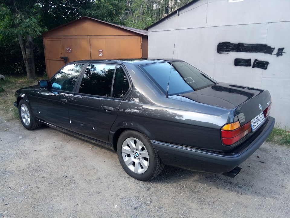 Два дні з V12 3