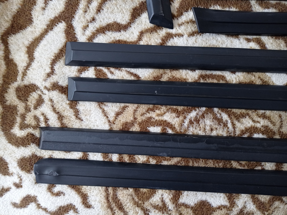 Продам молдинги Е32 Long Shadow 3
