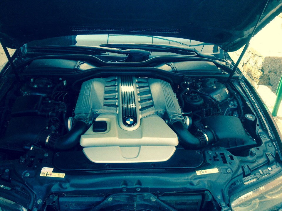 V 12 . 6.0 L 1