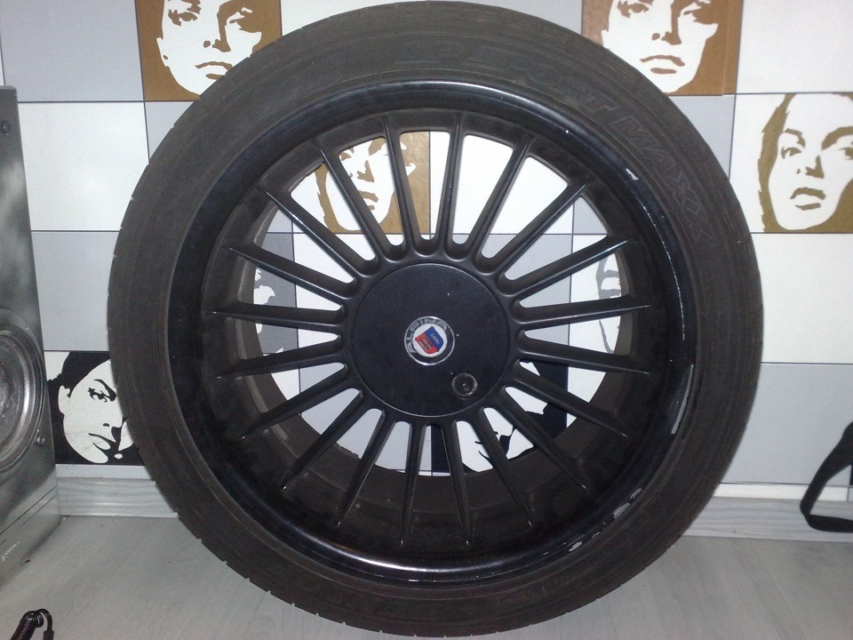 Продам оригінальні колеса Alpina Classic R18 4