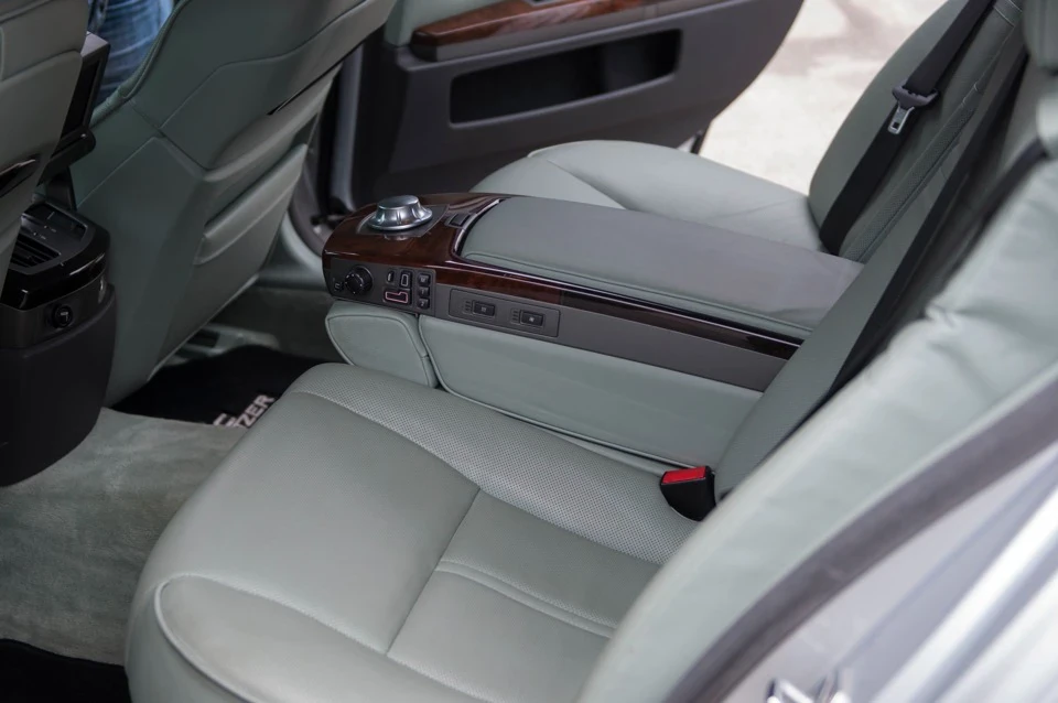Салон E66 V12 long