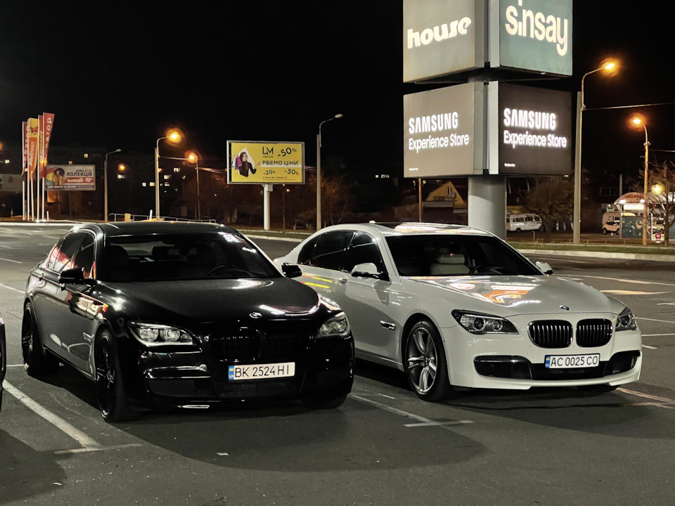 BMW F02 740 Li - сервіс, обслуговування, мастило в N55 1