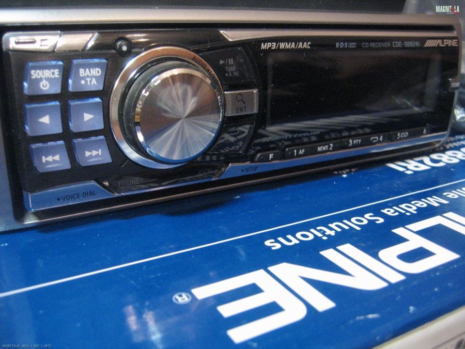 Alpine 9882RI 1