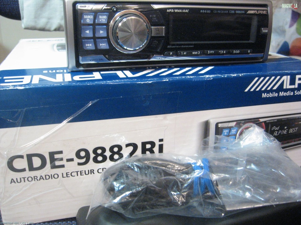 Alpine 9882RI 2