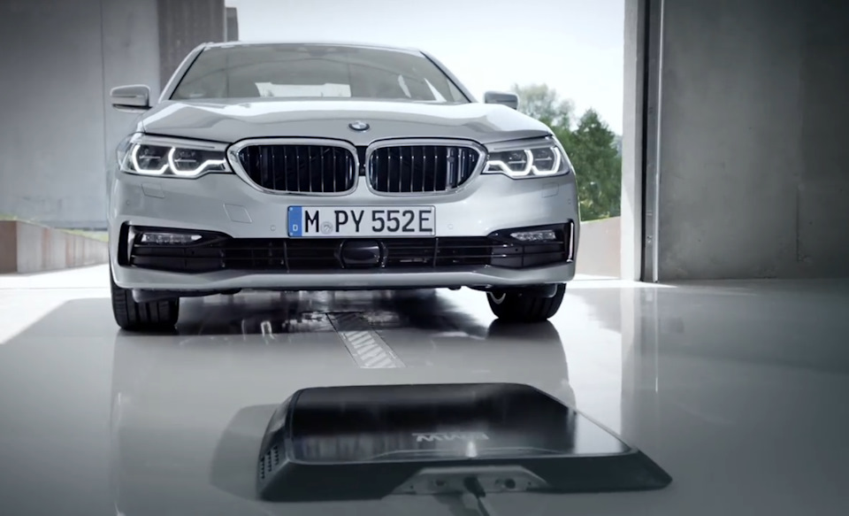 BMW випустить бездротову зарядну станцію 3