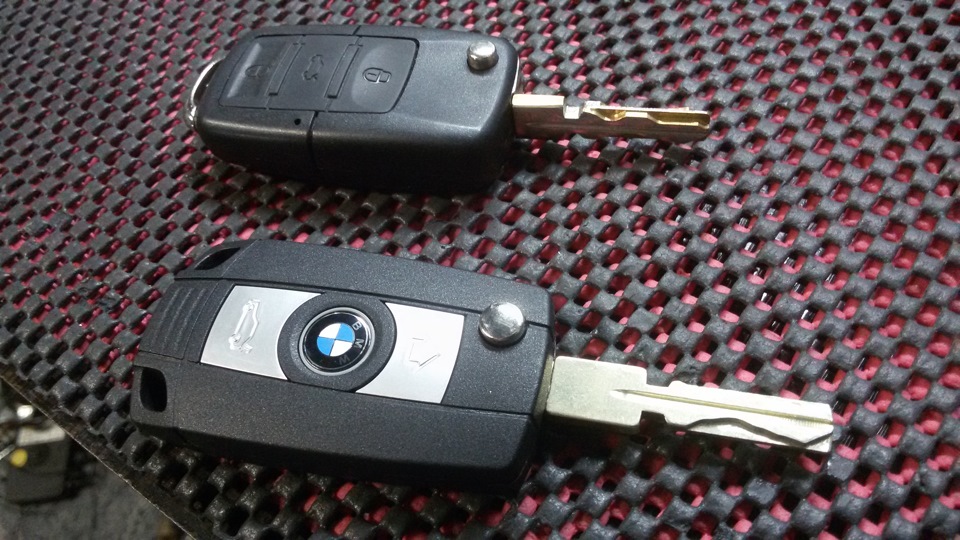 Пилим викидний ключ BMW 1