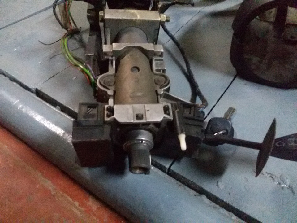 Заміна рульової колонки Е32 2