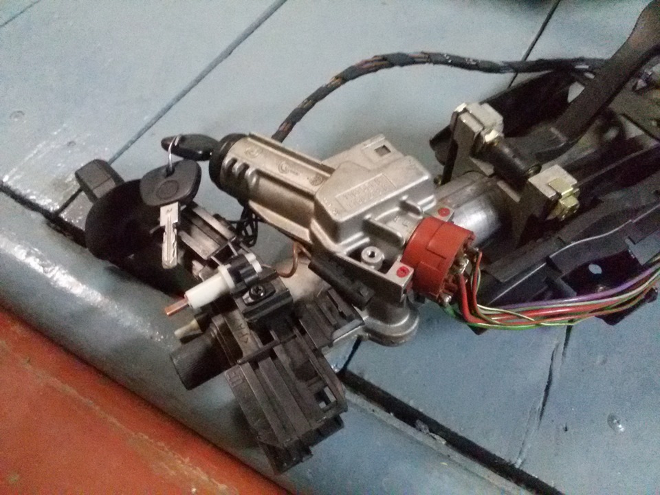 Заміна рульової колонки Е32 4