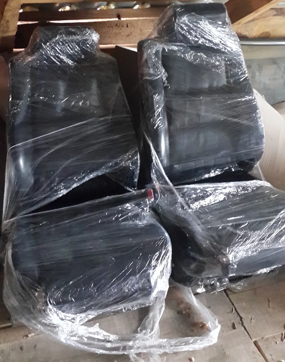 Продам 2 передні Моторспорт E32 електро 1