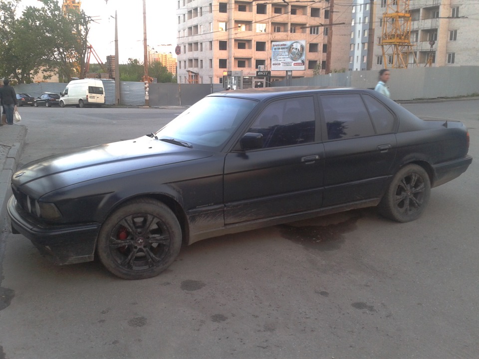 Чорний мат на e32 1