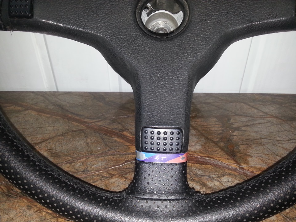 прикупив кермо BMW M Technic Sportlenkrad Ø 380mm 2