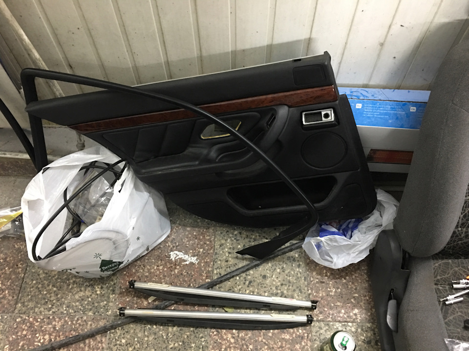 Шторки BMW E38 3