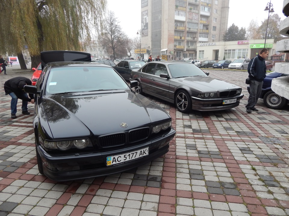 Пару фото з чергової зустрічі автолюбителів 5