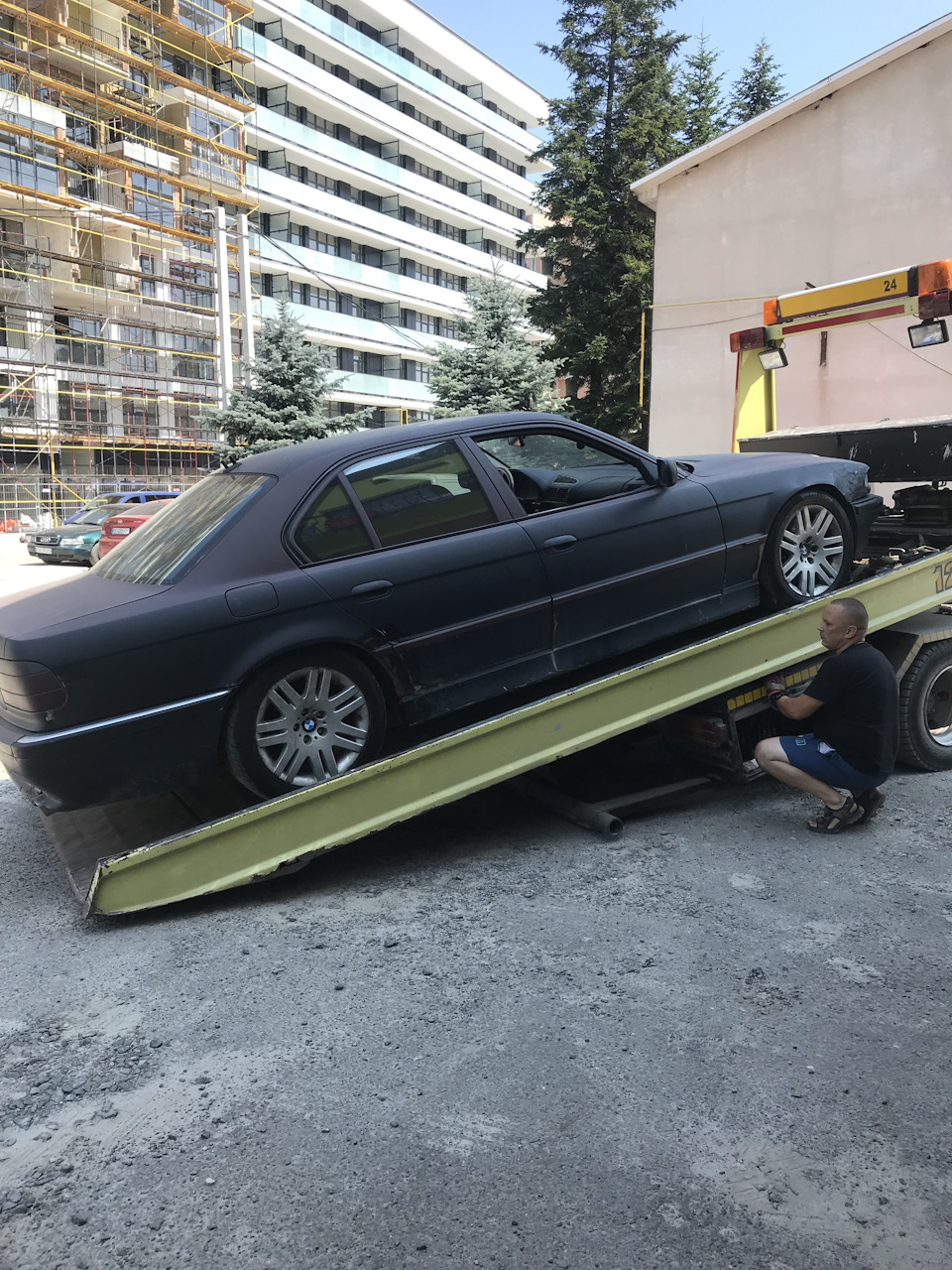Попрацював і заглух або накрився Е**... 1