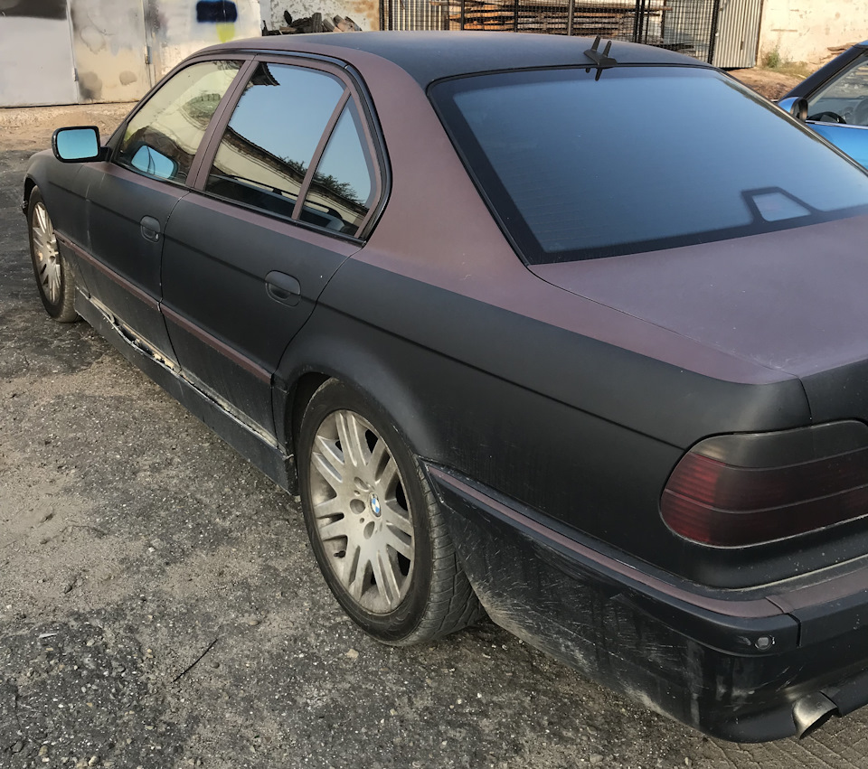 Насіння йде на виправлення. Повне фарбування BMW e38 740 (багато тексту) 2
