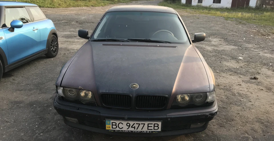 Насіння йде на виправлення. Повне фарбування BMW e38 740 (багато тексту)