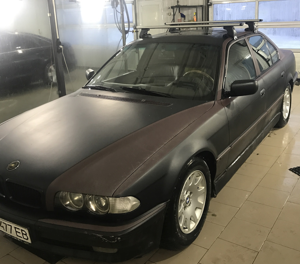 Через рік мовчання. E38 740i фарбування 1