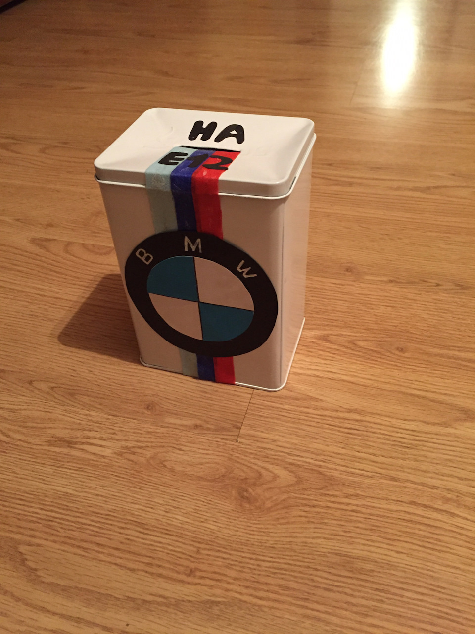 Скарбничка BMW 1
