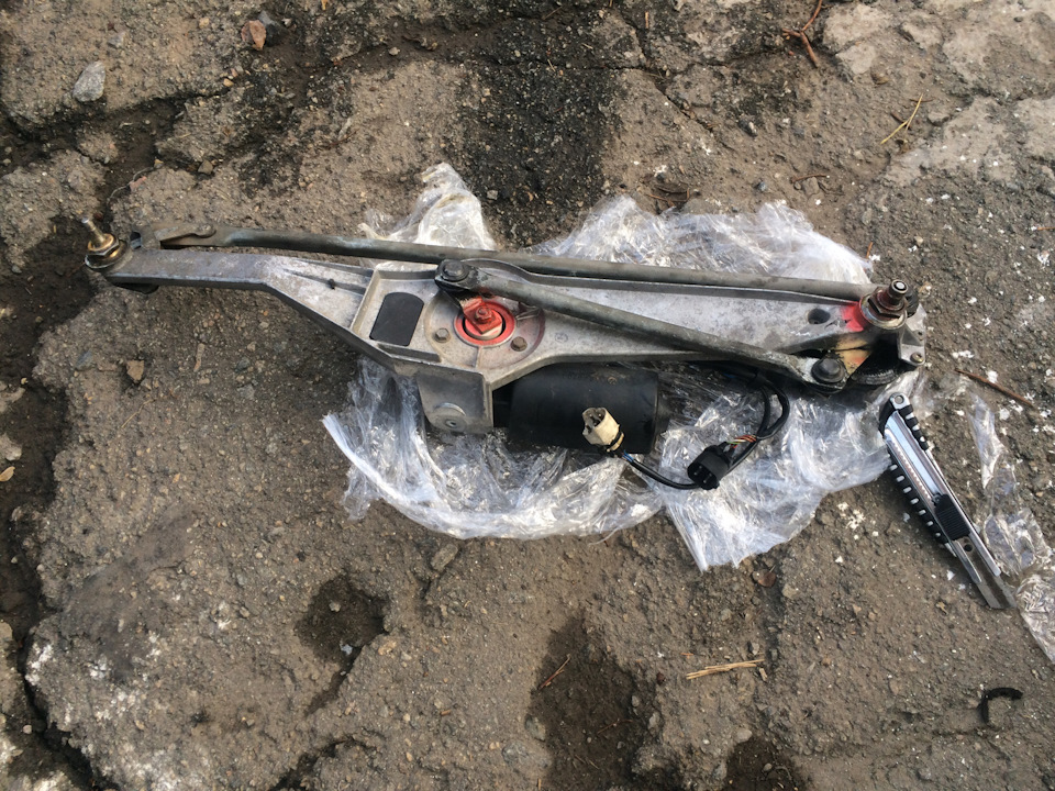 Трапеція двірників 2