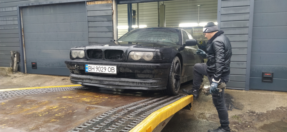 Залило підкапотку, неприємність року. 5