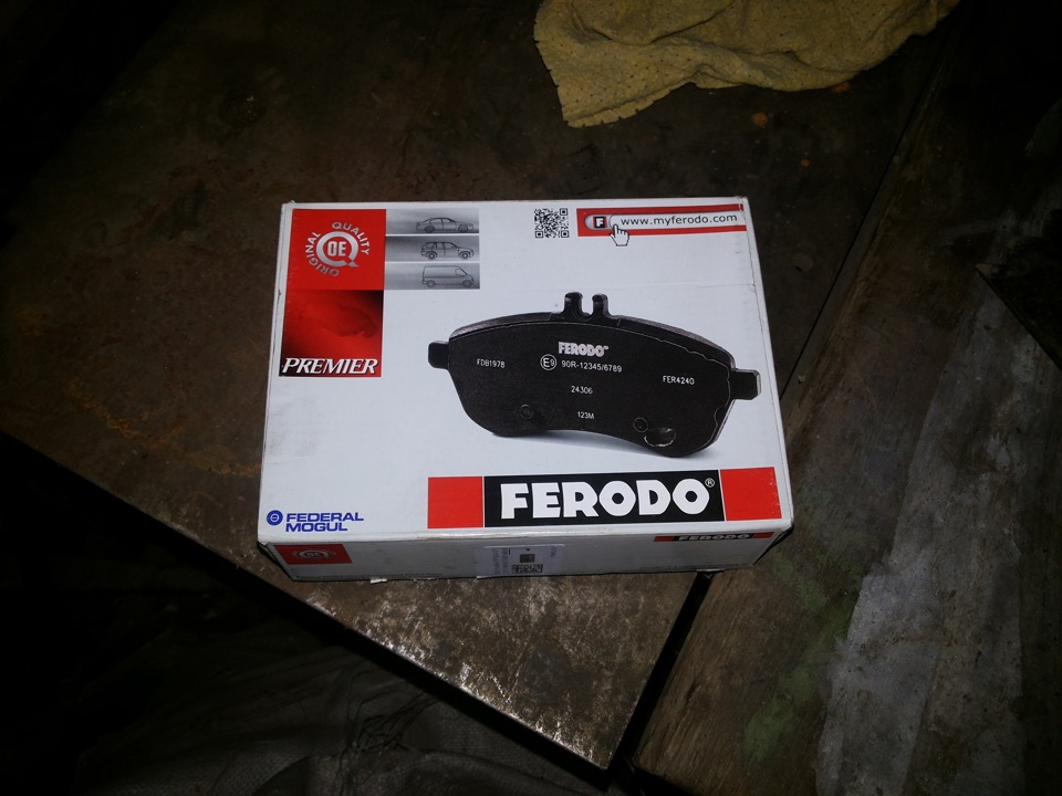 Установка передніх 4-х поршневих супортів BREMBO 5