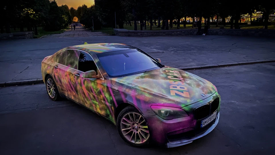 BMW 750I в крейдяній фарбі 🤪