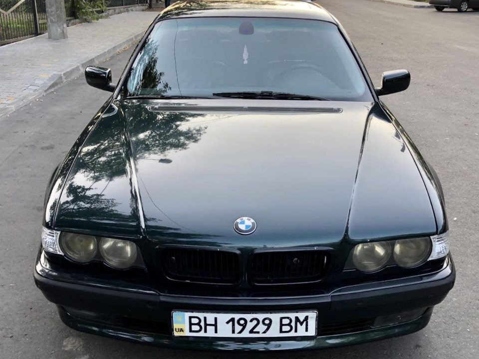 Оптика, трапеція двірників та дивна комплектація 1