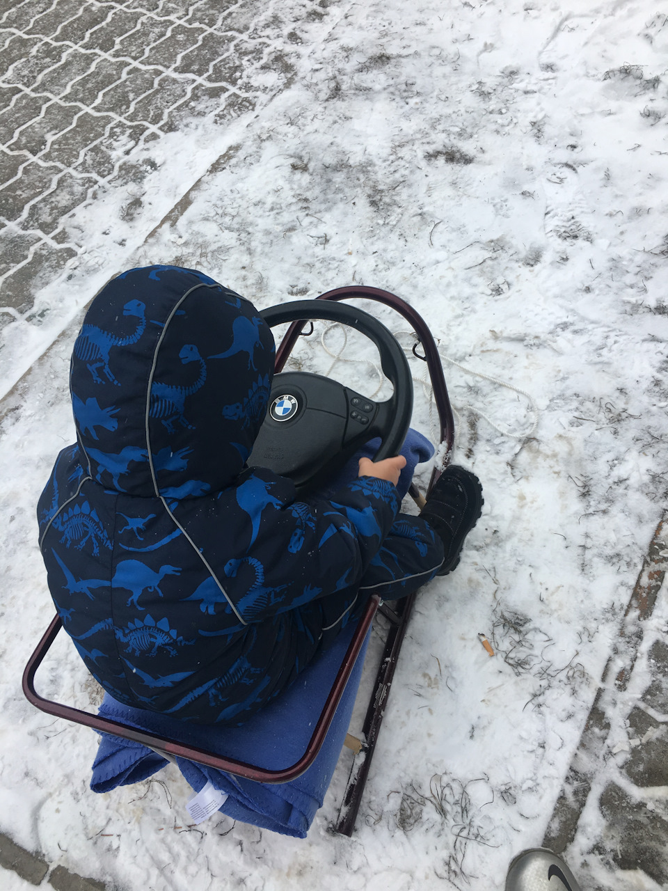 Прикупив кермо. 3