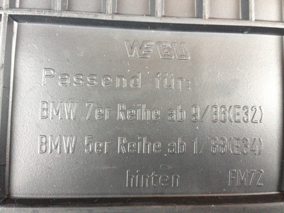 Оригінальні килимки BMW та деталі системи омивача фар 4