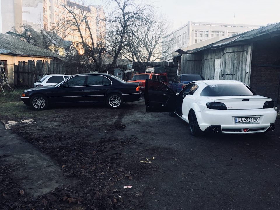 Тізер. Фото. 2
