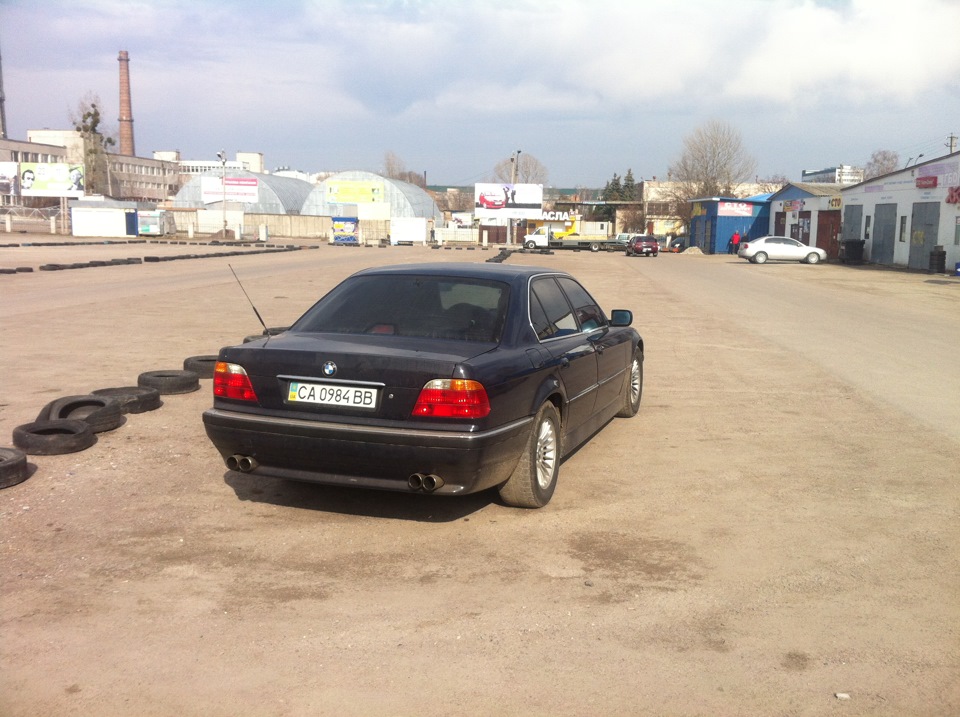 Зустріч з товаришем і трохи V8 exhaust 4