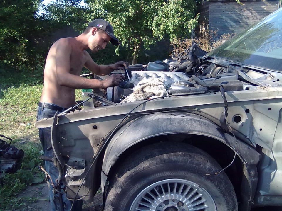 Розбір двигуна М70В50 частина 1 3