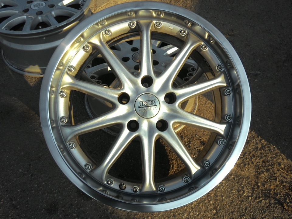 (продано) диски 18*8,5 ет13 5-120 1