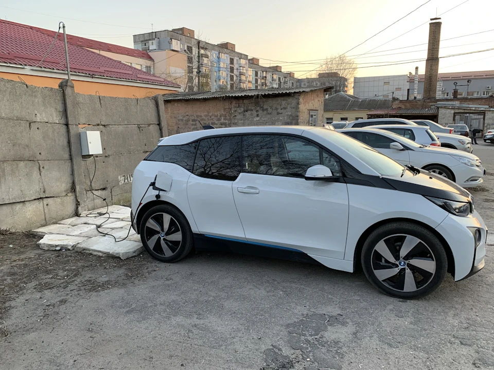 Заряджання на стоянці
