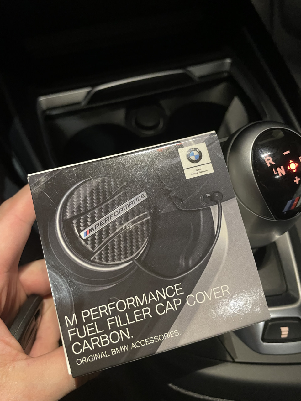 Кришка бензобака BMW M Performance Carbon Gas Cap Cover 1