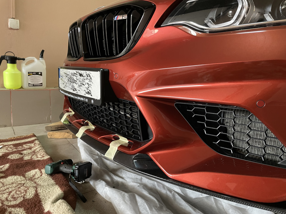 Встановлення губ M Performance F87 M2 Competition Carbon Front Lip 1