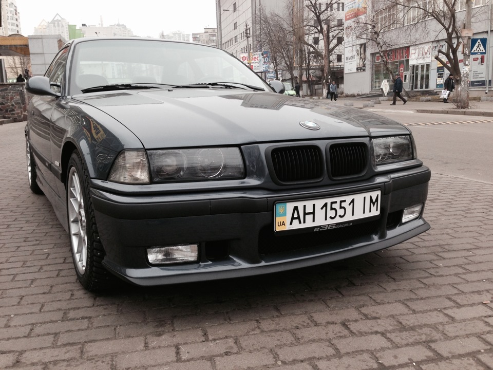 Поставив оптику на авто. Hella black. 1