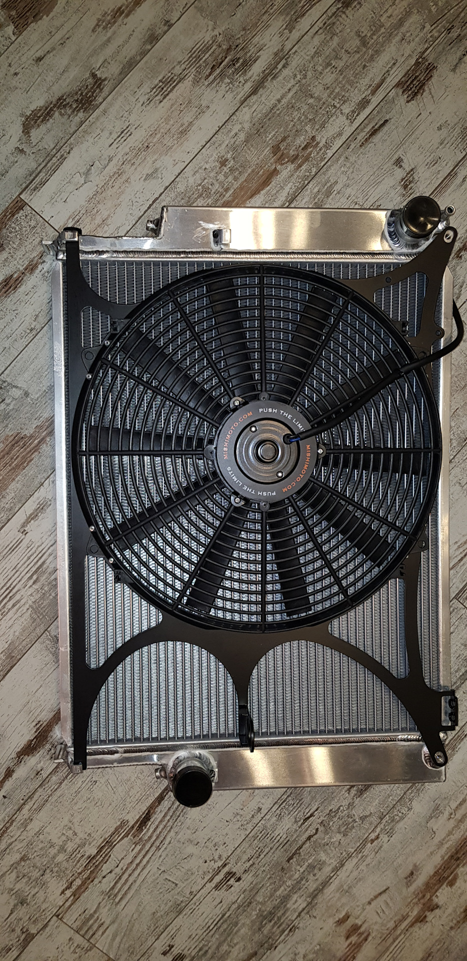 125 mishimoto bmw m3 e36 cooler & fan 4
