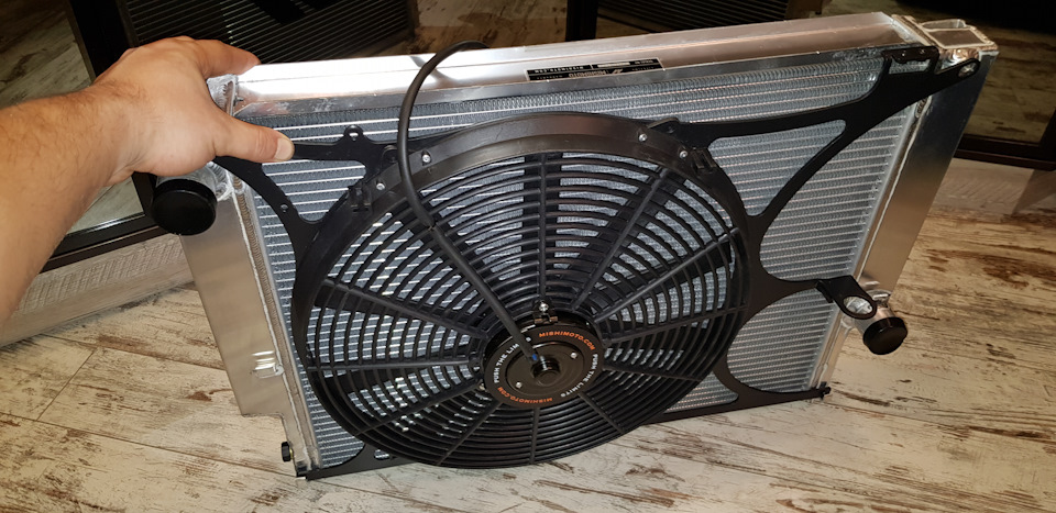 125 mishimoto bmw m3 e36 cooler & fan 2