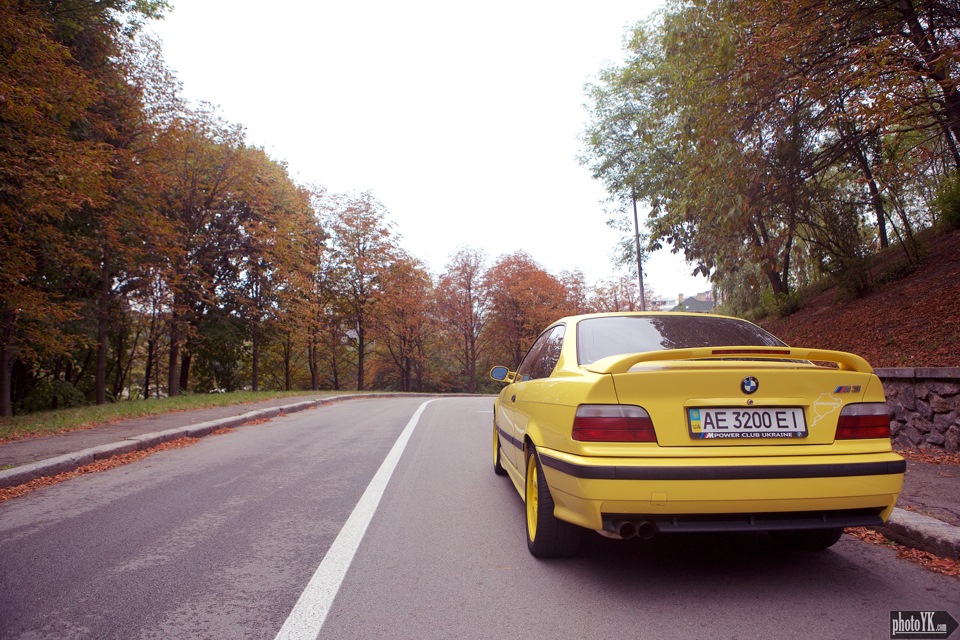 Осінній настрій на BMW M3... 3