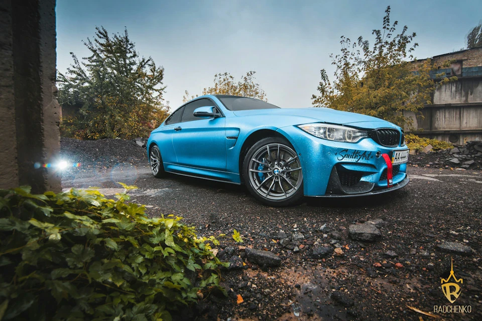BMW M4 in autumn atmosphere🍂🍃🍂🍁🌂
