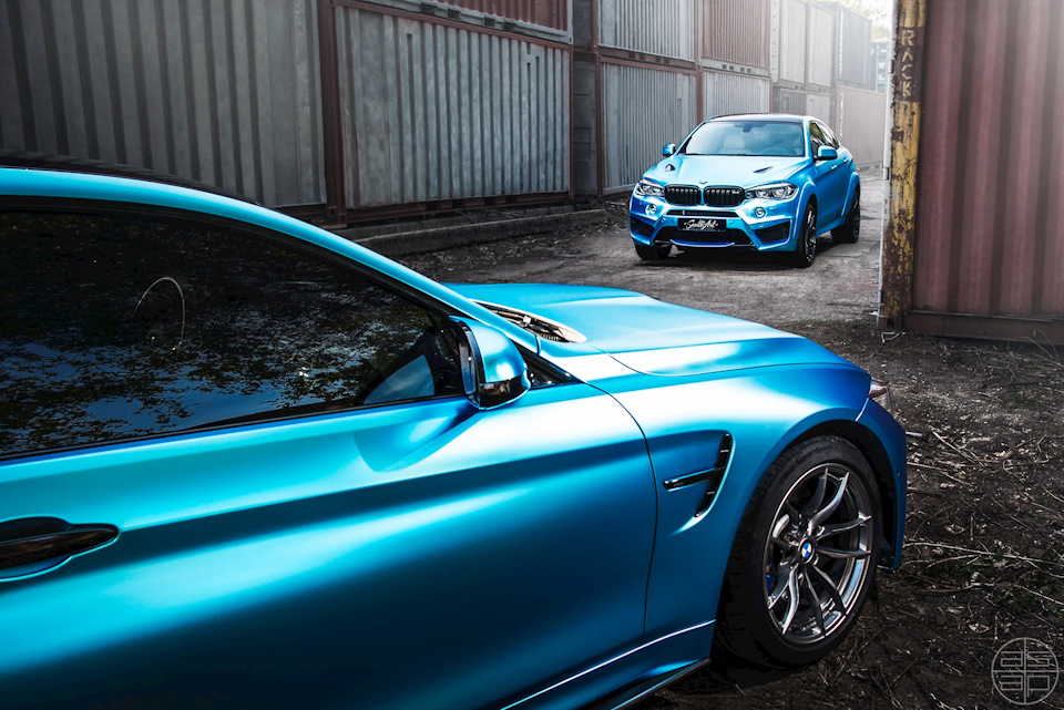 X6M50D & M4 Sky Blue Chrome Matte 2