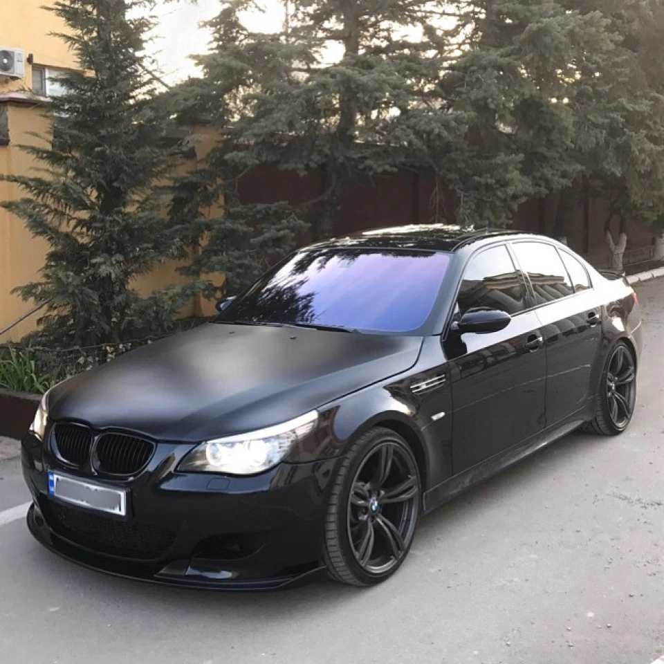 Пару свіжих фото М-ки