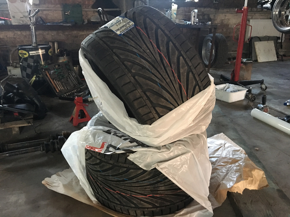 Поліровка полиць+гума 345/25r20 3