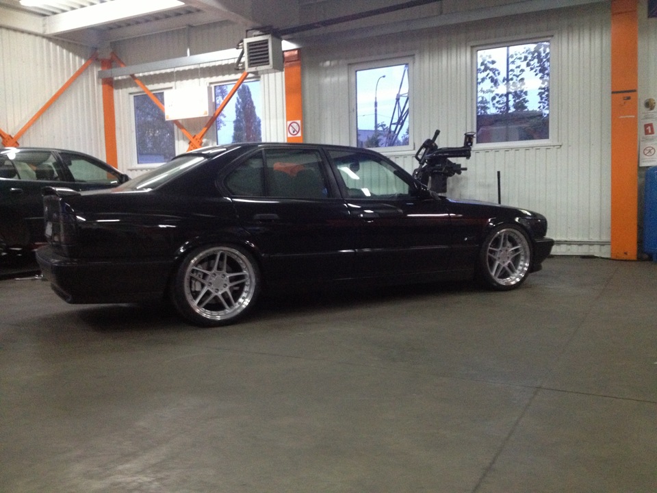 AC SCHNITZER TYPIII Rennsport 19 встановлений:) 2