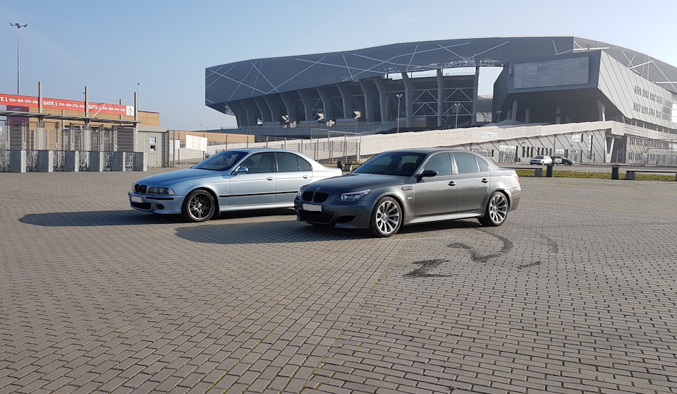 BMW E39 M5 vs E60 545i ///М 3