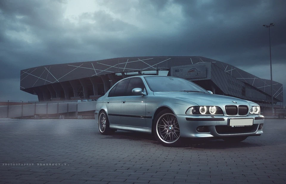 Night Photo Session BMW ///М5 (part 1)