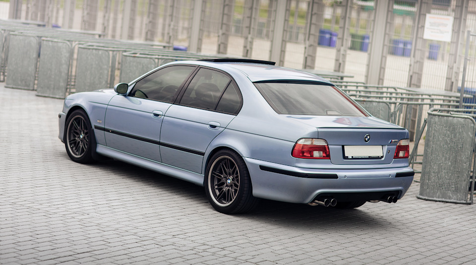 Пару хороших фото BMW ///М5 під настрій! 4