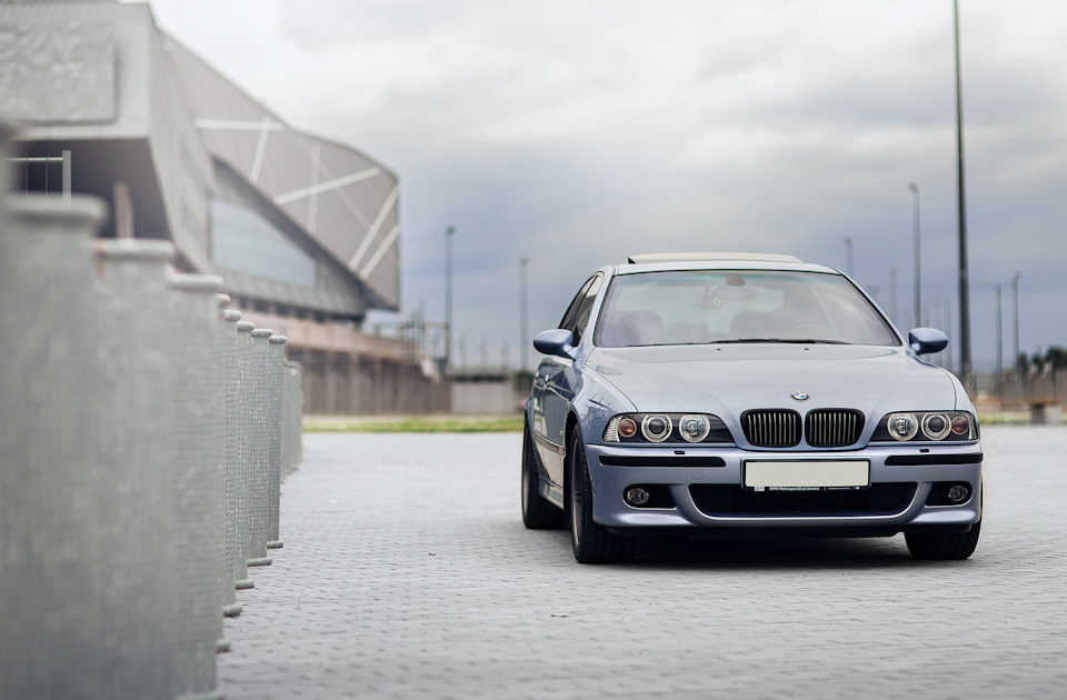Пару хороших фото BMW ///М5 під настрій! 1